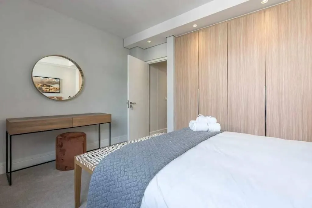 Apartment In Sea Point ケープタウン 0*,  南アフリカ
